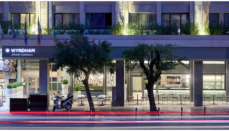 Zeus Essence Wyndham Athens Residence , Афины